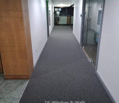 Nylon carpet tiles